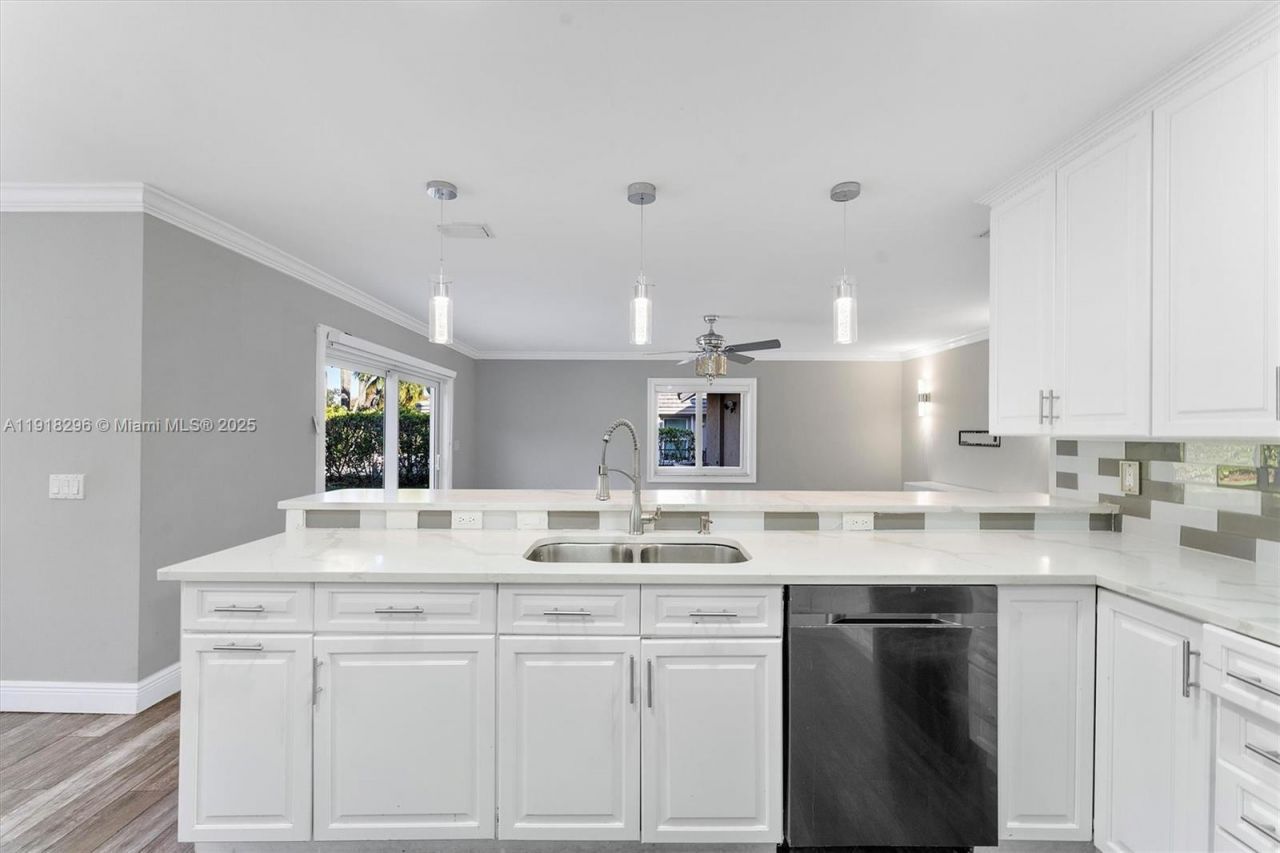 3933 NW 55th St, Coconut Creek, FL 33073 Photo