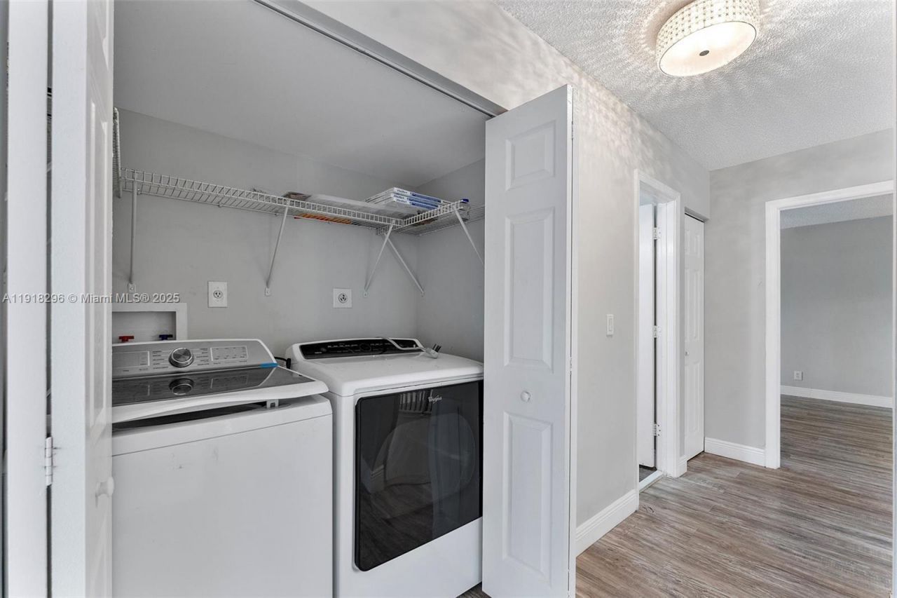 3933 NW 55th St, Coconut Creek, FL 33073 Photo