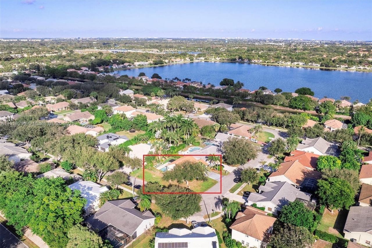 3933 NW 55th St, Coconut Creek, FL 33073 Photo