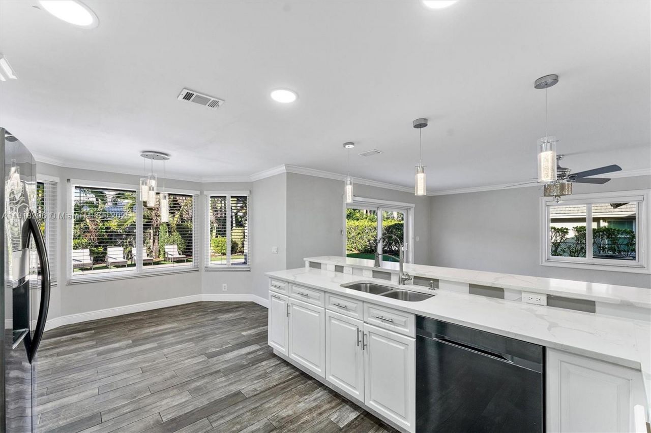 3933 NW 55th St, Coconut Creek, FL 33073 Photo