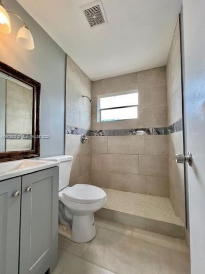 1436 NW 24th Ter, Fort Lauderdale, FL 33311 Photo