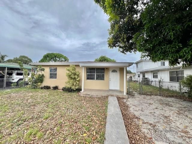 1436 NW 24th Ter, Fort Lauderdale, FL 33311 Photo