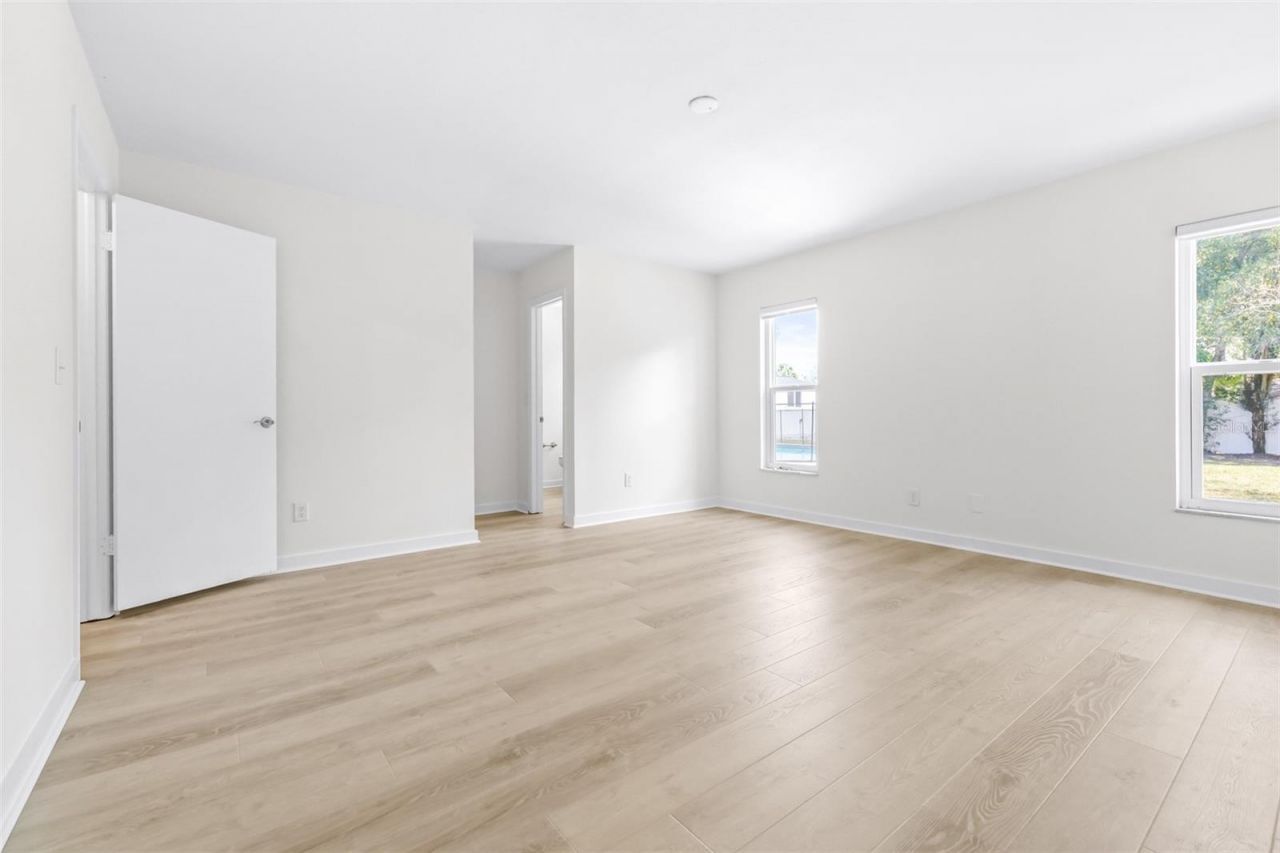 15401 Woodcastle Place, Tampa, FL 33613 Photo