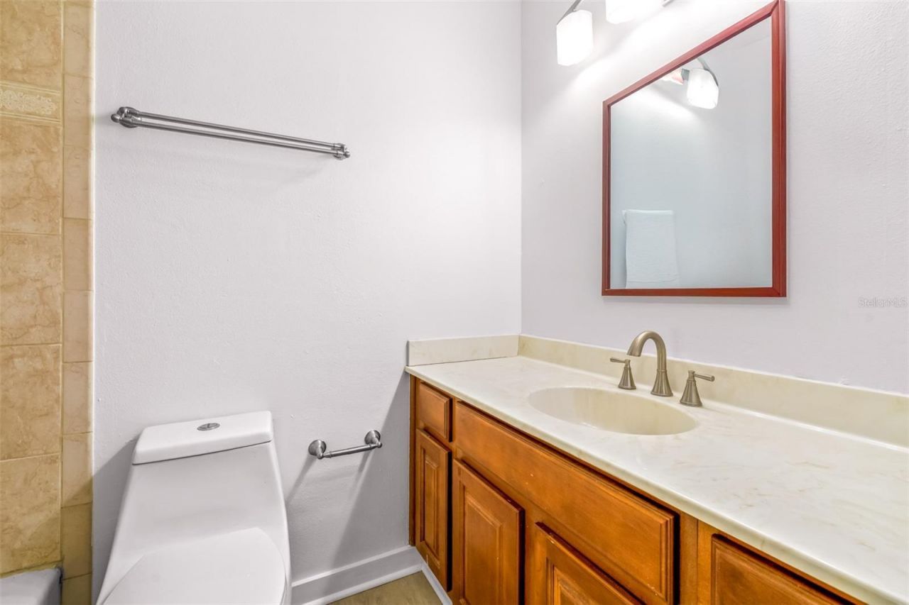 15401 Woodcastle Place, Tampa, FL 33613 Photo