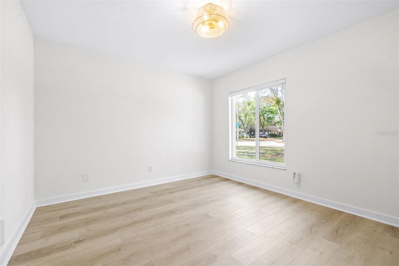 15401 Woodcastle Place, Tampa, FL 33613 Photo