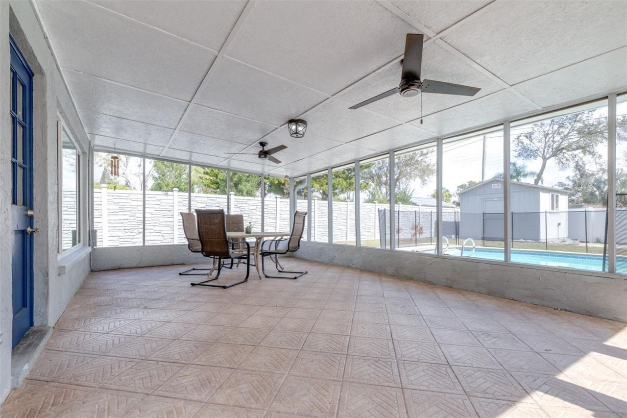 15401 Woodcastle Place, Tampa, FL 33613 Photo