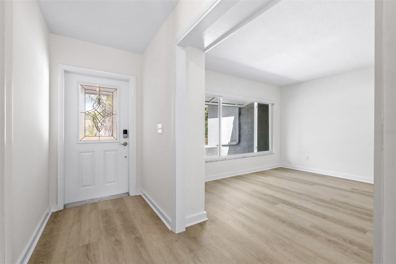 15401 Woodcastle Place, Tampa, FL 33613 Photo