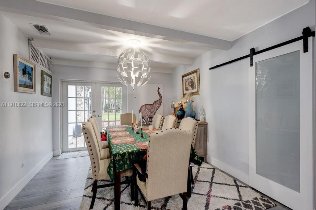 8290 Sunset Dr, Miami, FL 33143 Photo