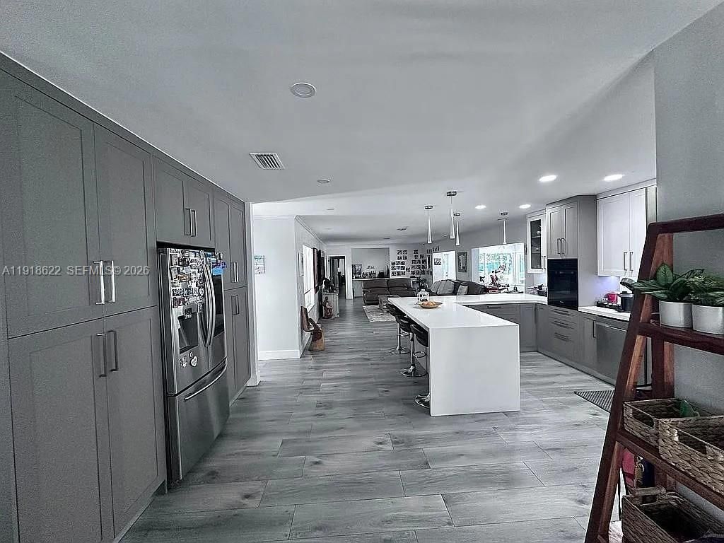 8290 Sunset Dr, Miami, FL 33143 Photo