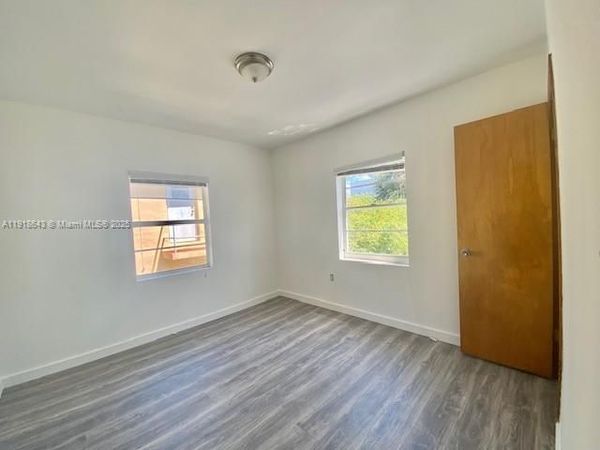 830 W 40th St, Unit 2, Miami Beach, FL 33140