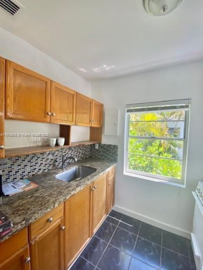 830 W 40th St, Unit 2, Miami Beach, FL 33140 Photo