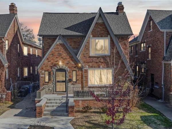 17560 Stoepel Street, Detroit, MI 48221