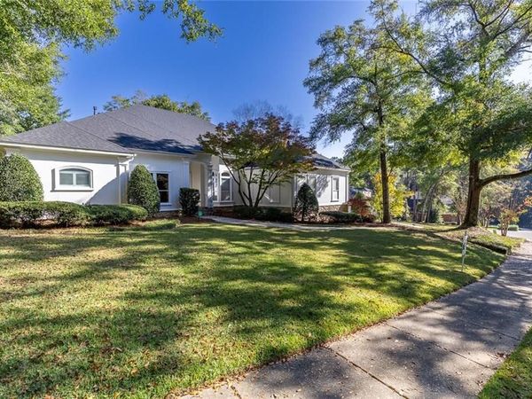 105 Pebble Court, Fairhope, AL 36532