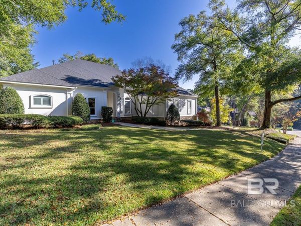 105 Pebble Court, Fairhope, AL 36532