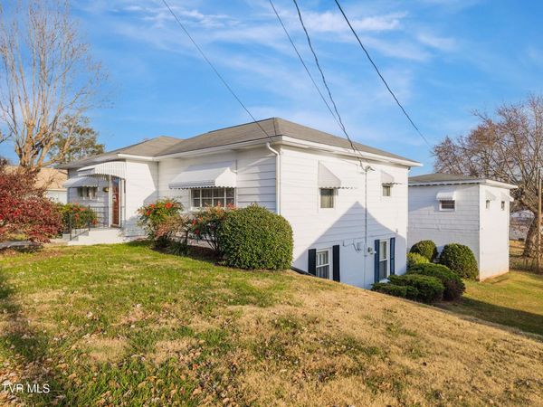 328 Lincoln Avenue, Newport, TN 37821