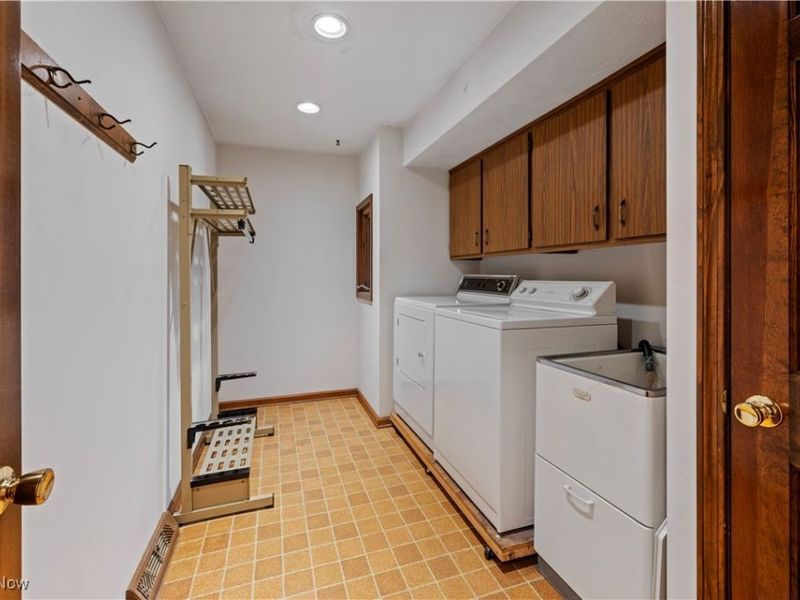 14280 Sweetbriar Lane, Novelty, OH 44072 Photo 16