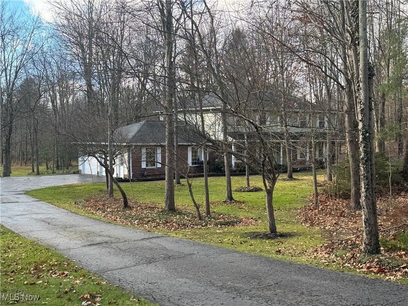 14280 Sweetbriar Lane, Novelty, OH 44072 Photo 2