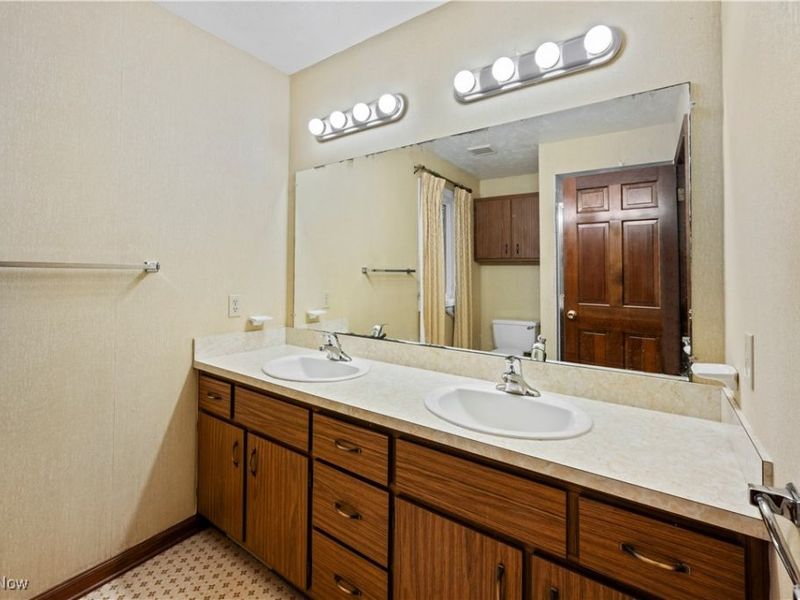 14280 Sweetbriar Lane, Novelty, OH 44072 Photo 22