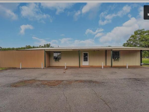 801 S ELM Street, Erick, OK 73645