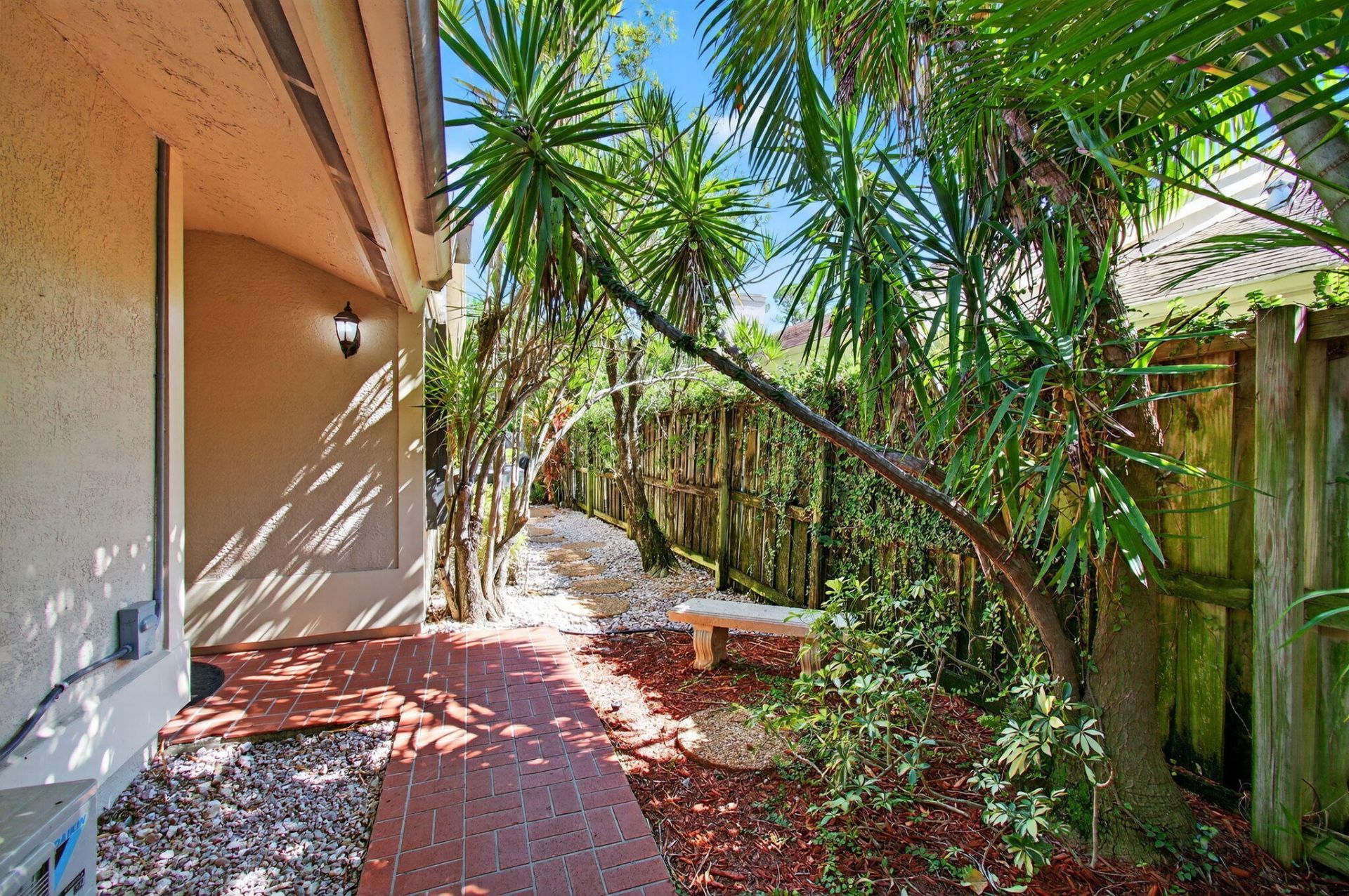 7745 Stanway Place E, Boca Raton, FL 33433 Photo