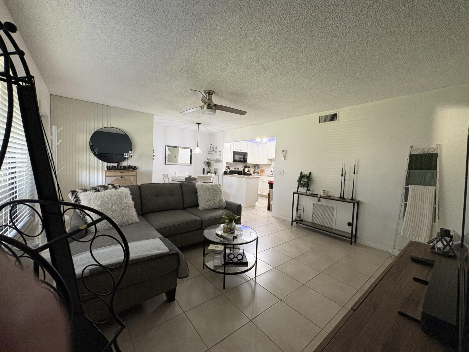 330 Knotty Pine Circle, Unit B-2, Greenacres, FL 33463 Photo