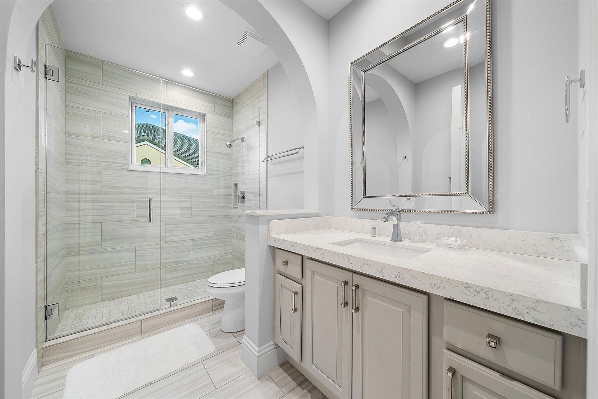 114 Palm Point Circle, Unit C, Palm Beach Gardens, FL 33418 Photo