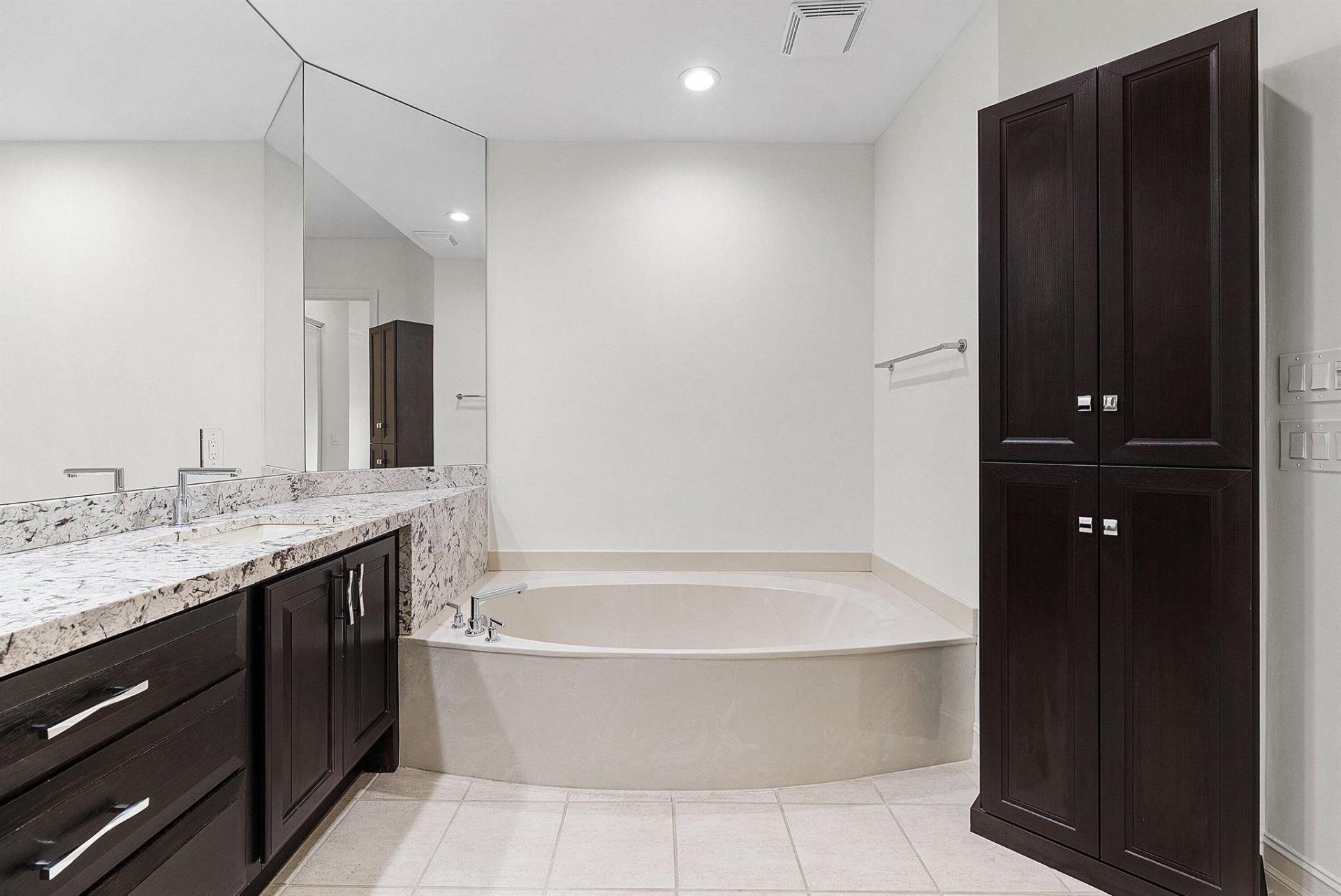 114 Palm Point Circle, Unit C, Palm Beach Gardens, FL 33418 Photo