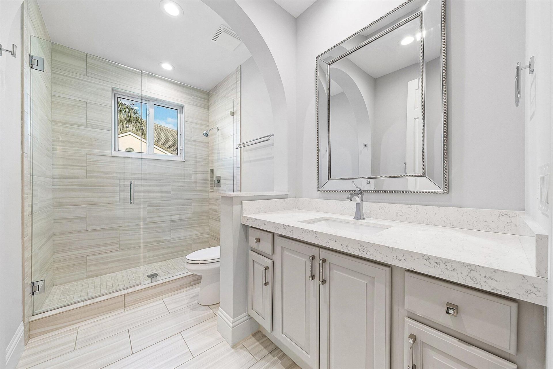 114 Palm Point Circle, Unit C, Palm Beach Gardens, FL 33418 Photo