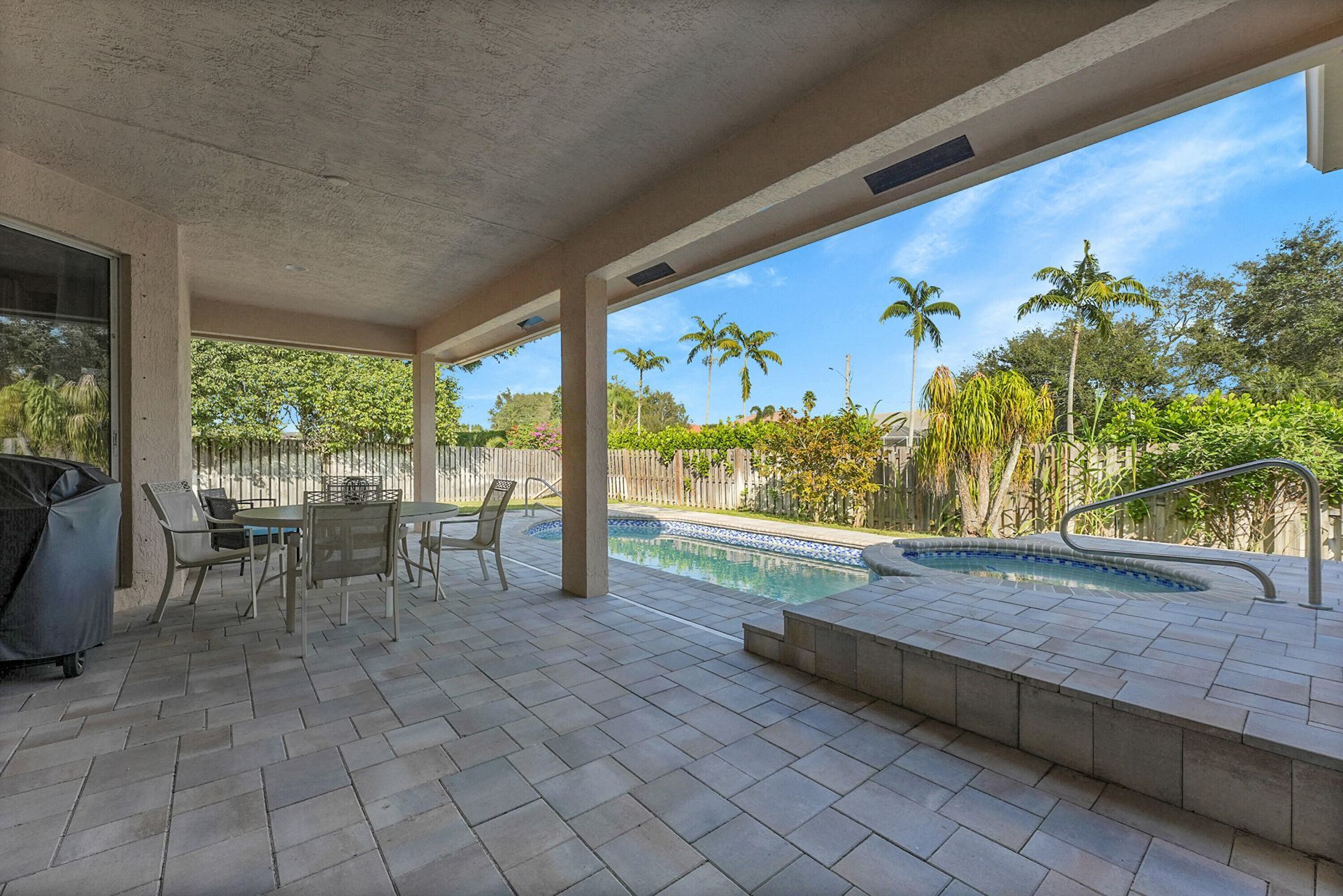 13620 Folkestone Court W, Wellington, FL 33414 Photo