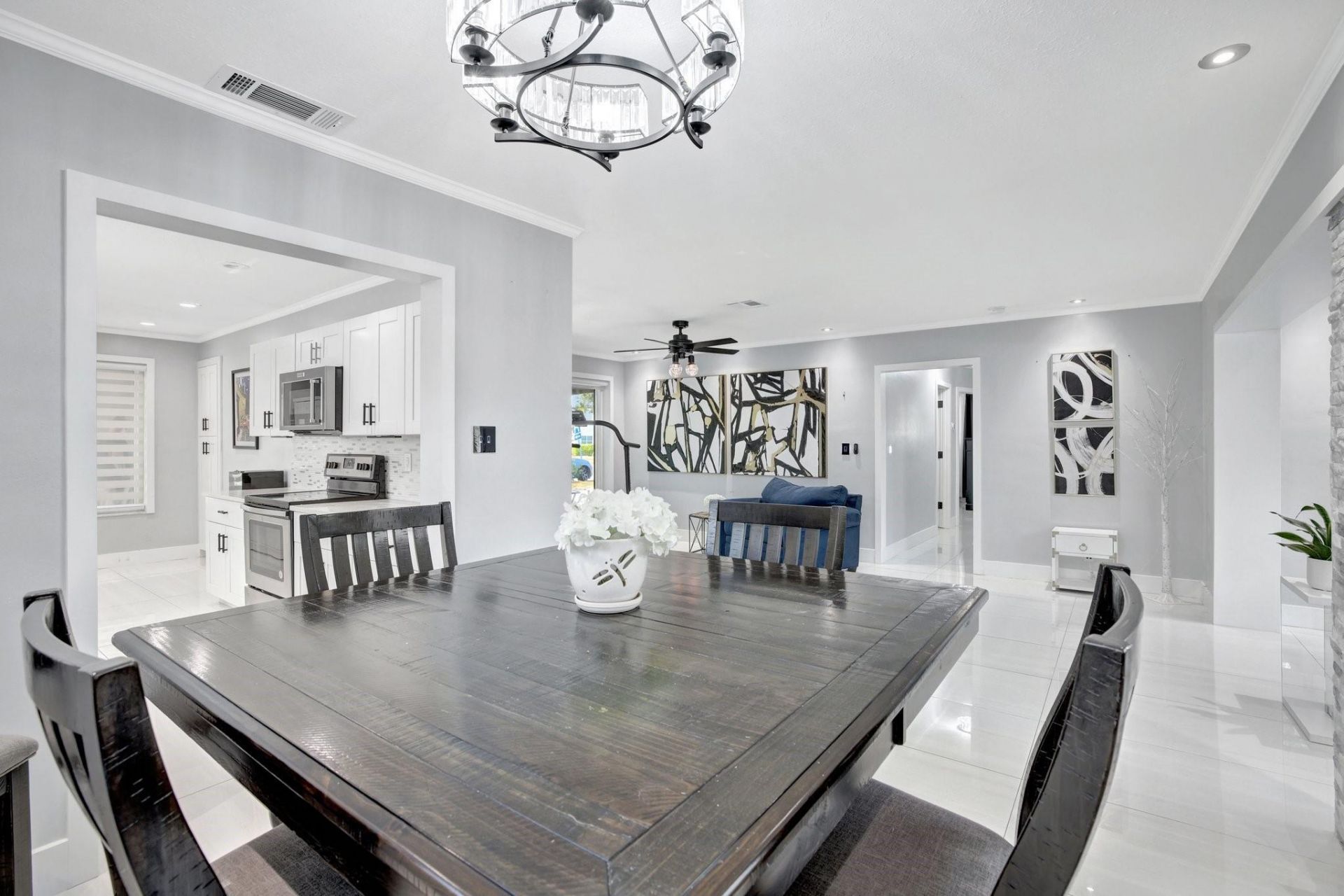 2260 NE 62nd Street, Fort Lauderdale, FL 33308 Photo