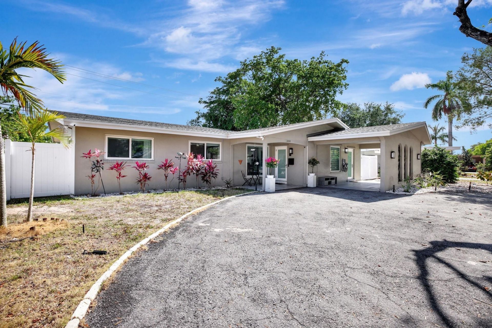 2260 NE 62nd Street, Fort Lauderdale, FL 33308 Photo