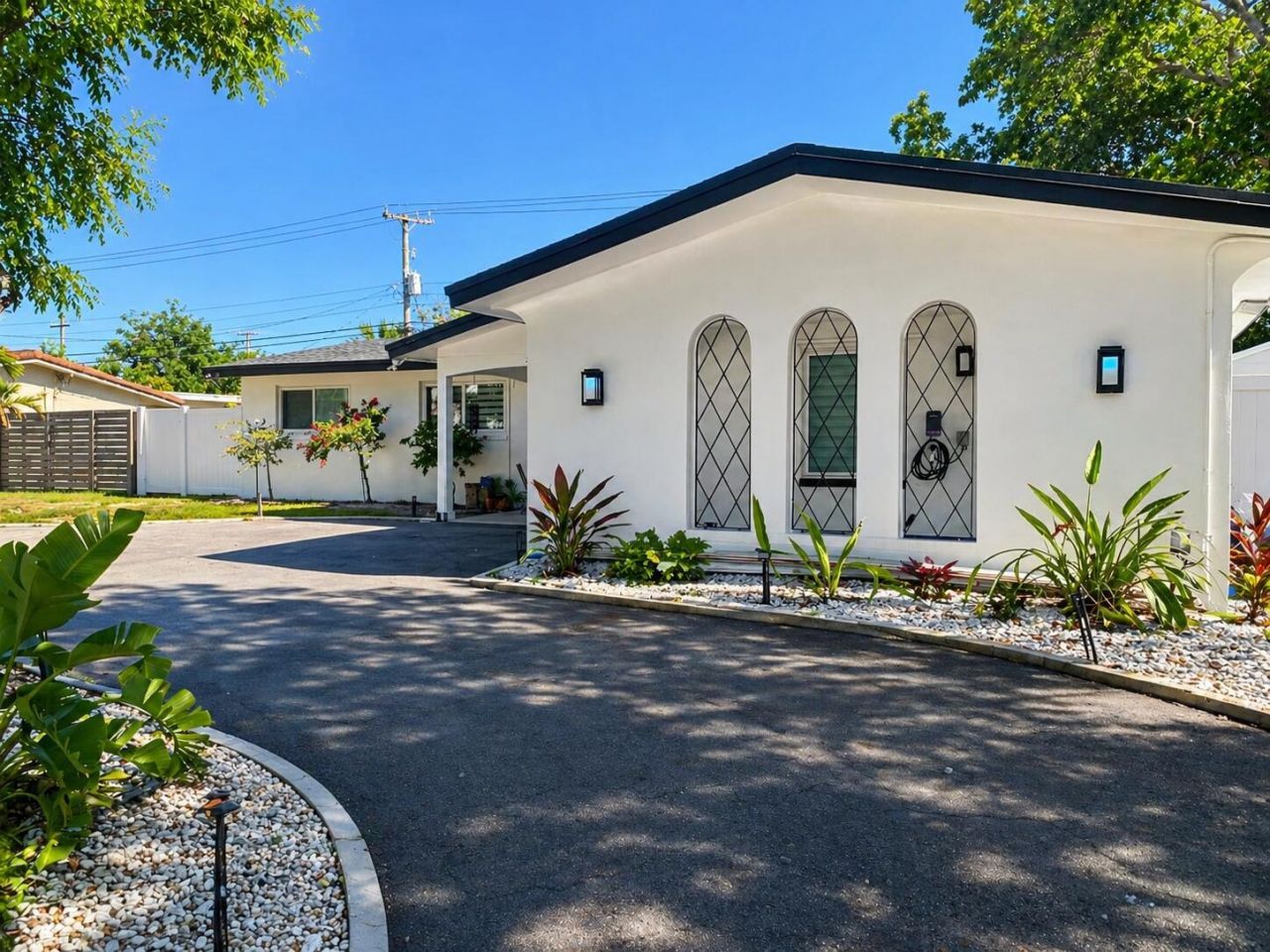 2260 NE 62nd Street, Fort Lauderdale, FL 33308 Photo
