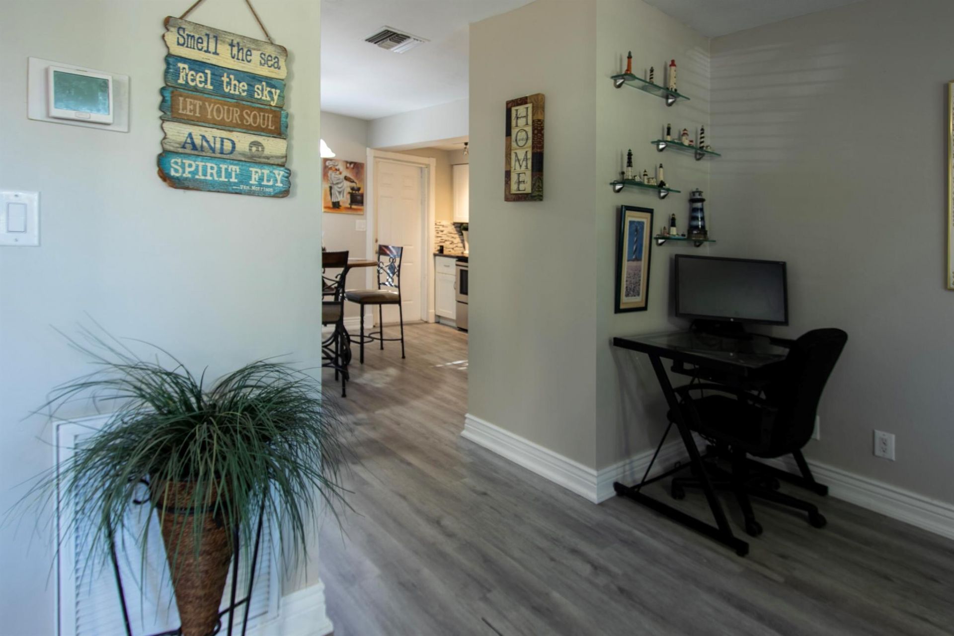 215 NE 14 Avenue, Pompano Beach, FL 33060 Photo