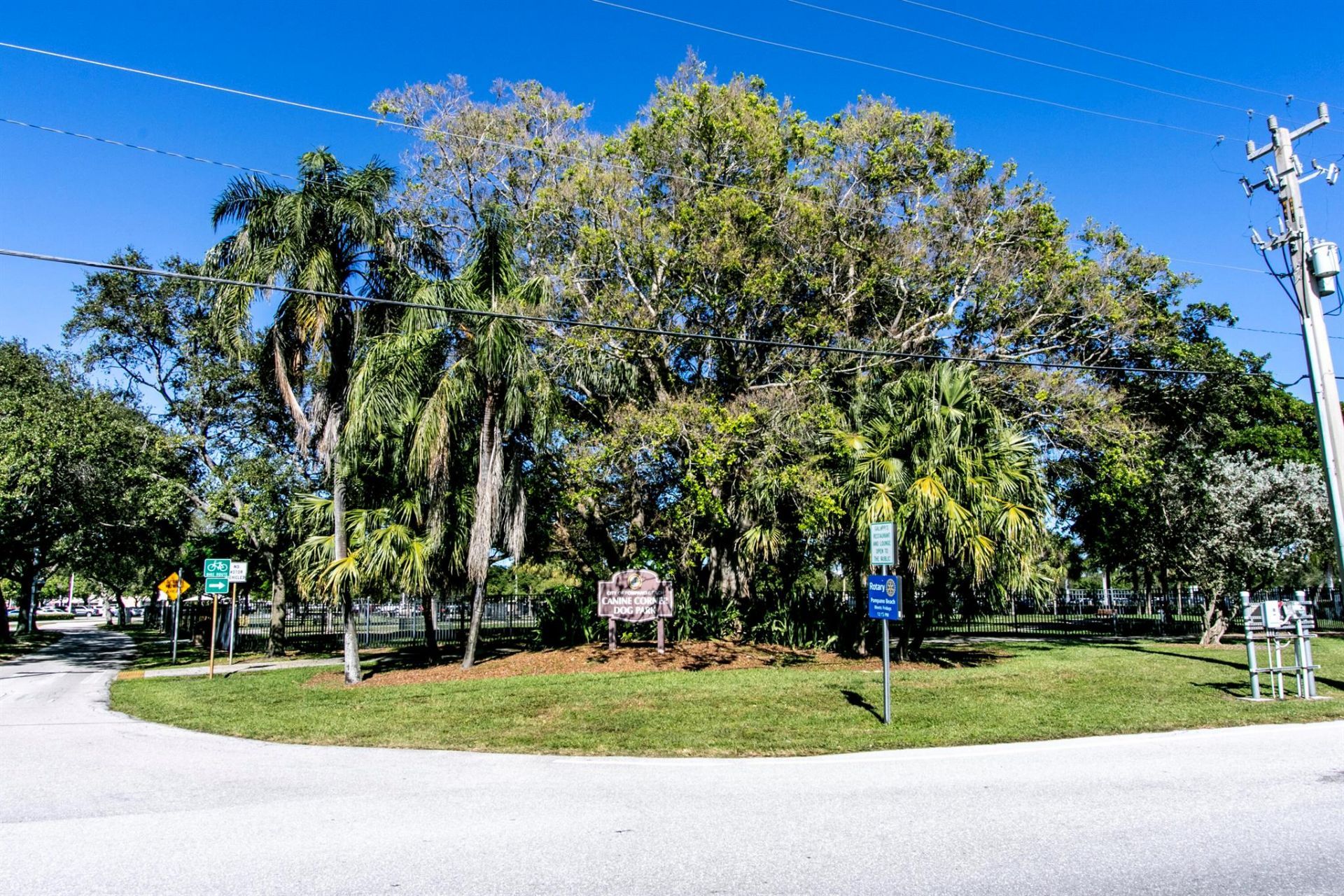 215 NE 14 Avenue, Pompano Beach, FL 33060 Photo