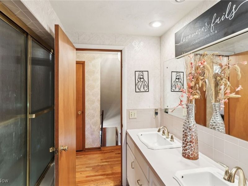 123 Mayflower Drive, Youngstown, OH 44512 Photo 40