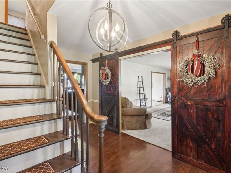 123 Mayflower Drive, Youngstown, OH 44512 Photo 5