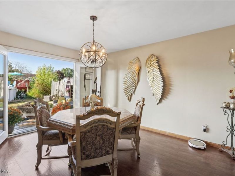 123 Mayflower Drive, Youngstown, OH 44512 Photo 9