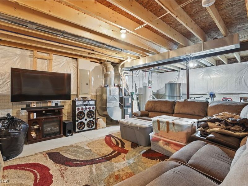 120 Springvale Drive, Amherst, OH 44001 Photo 31