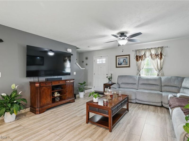 120 Springvale Drive, Amherst, OH 44001 Photo 7