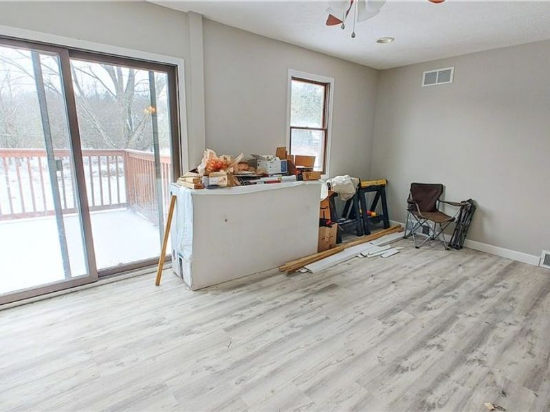 13885 Beard Road, New Springfield, OH 44443 Photo 2