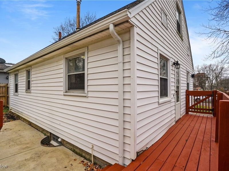 553 Celia Avenue, Akron, OH 44312 Photo 5