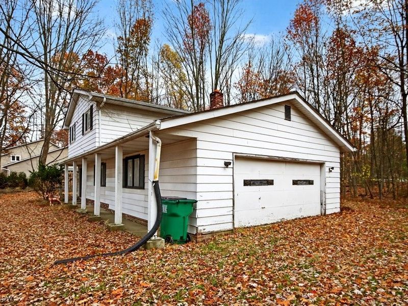 2875 Fowler Drive, Willoughby Hills, OH 44094 Photo 3