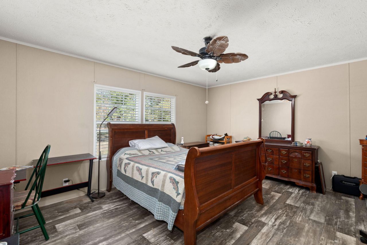 7687 Highway 162 Photo 25