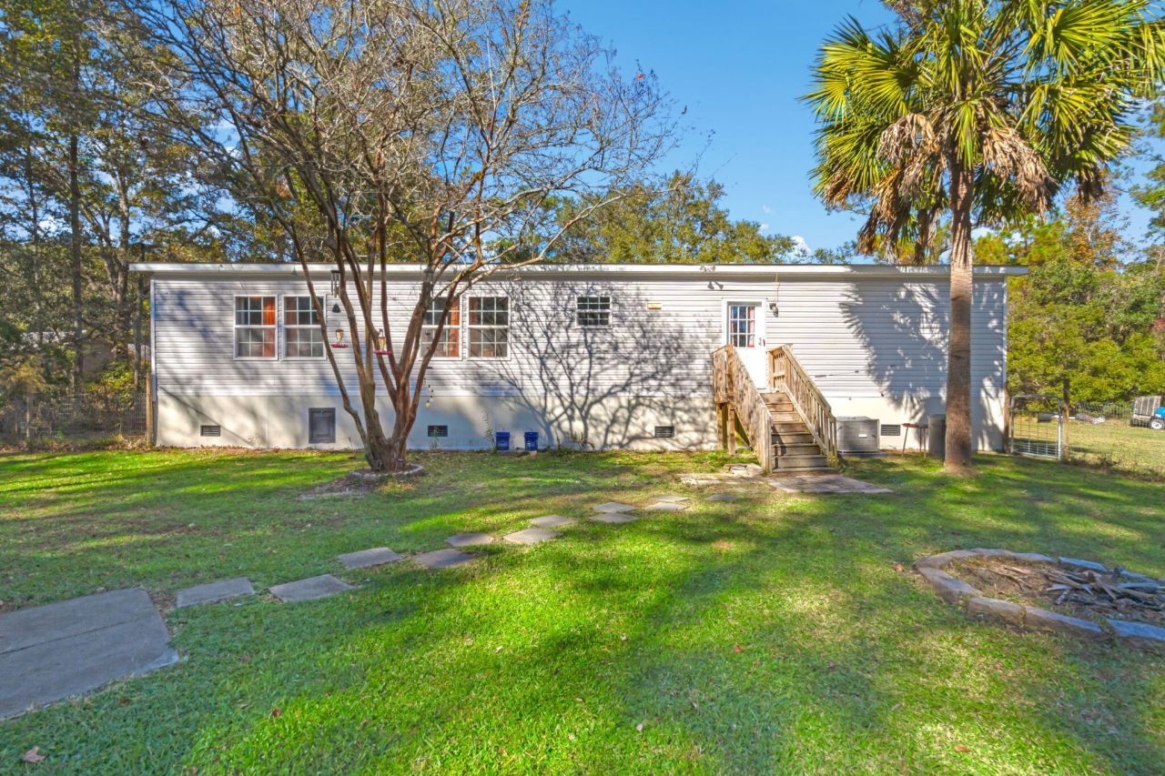 7687 Highway 162 Photo 31