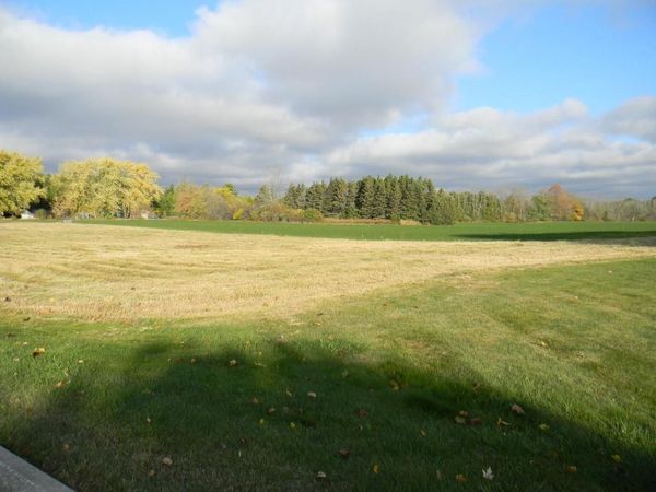 NAVARINO STREET, Algoma, WI 54201