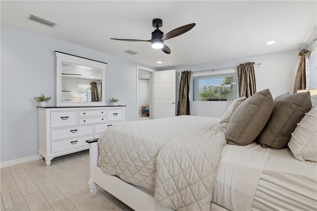 16040 Tortuga St, Bokeelia, FL 33922 Photo