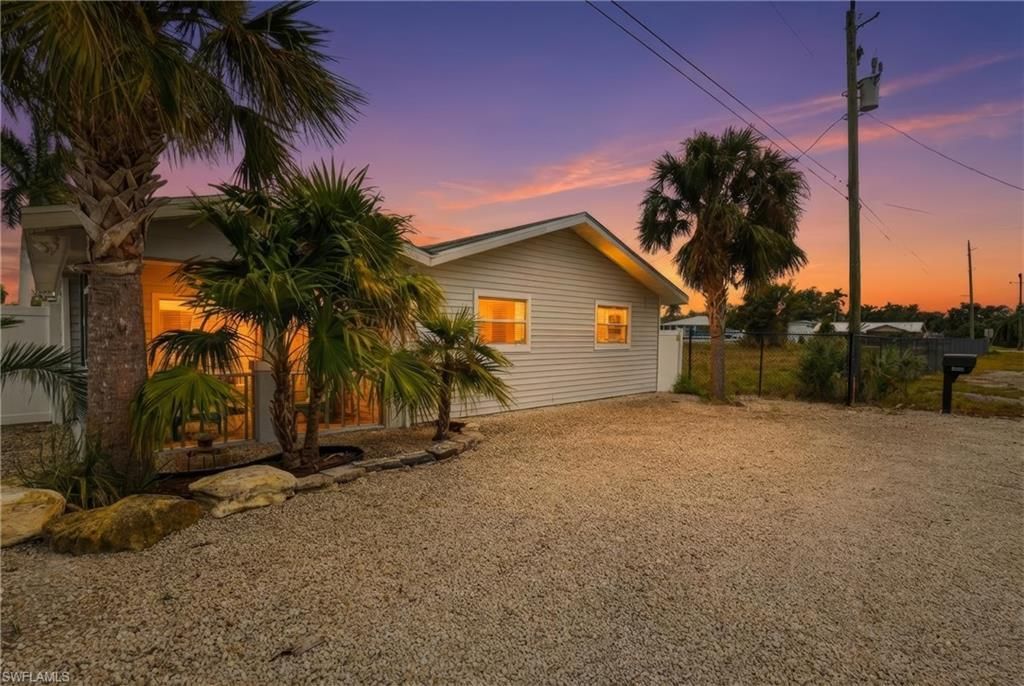 16040 Tortuga St, Bokeelia, FL 33922 Photo