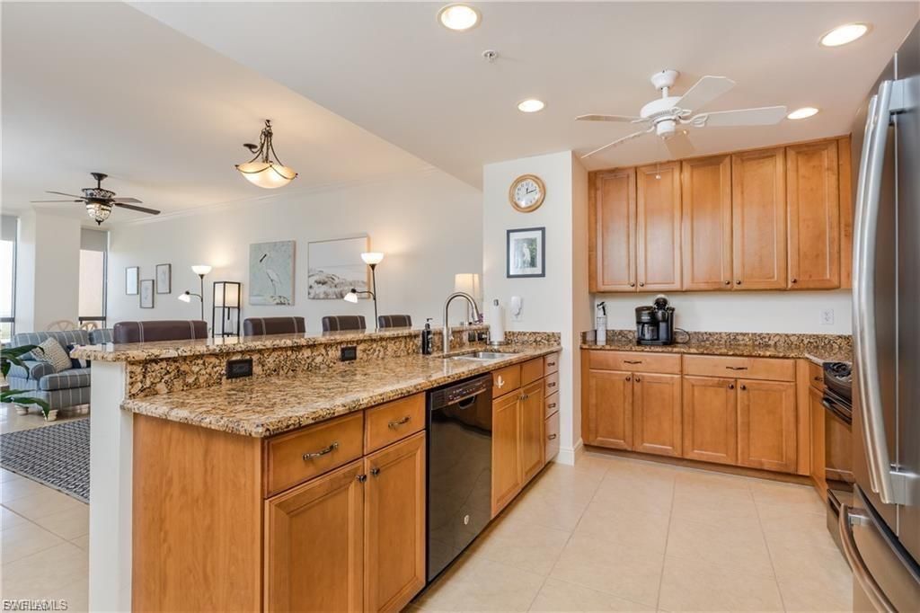 5781 Cape Harbour Dr, Unit 1308, Cape Coral, FL 33914 Photo