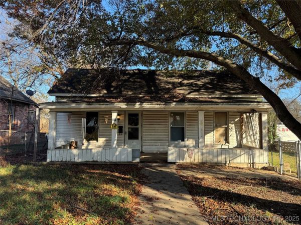 319 S Division Street, Sapulpa, OK 74066