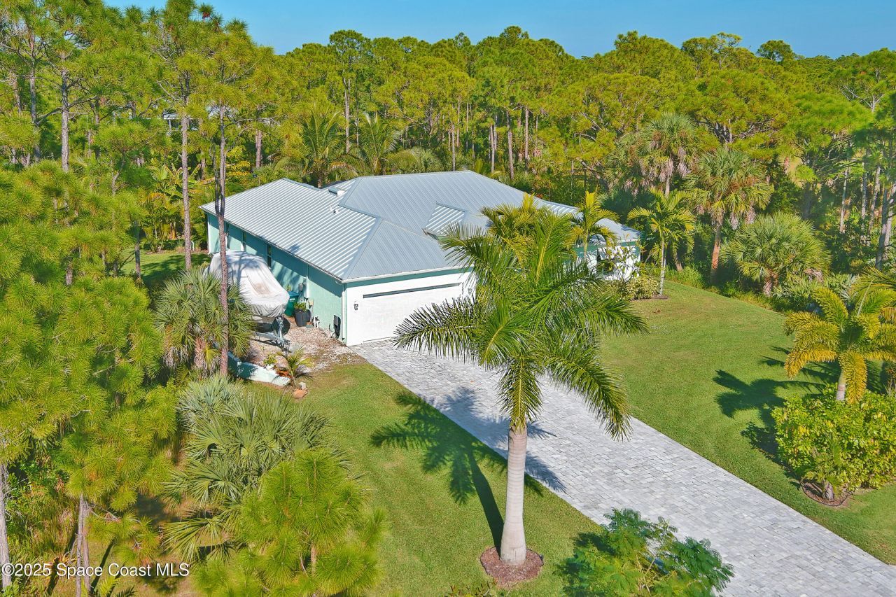 4060 Edisto Drive, Grant, FL 32949 Photo